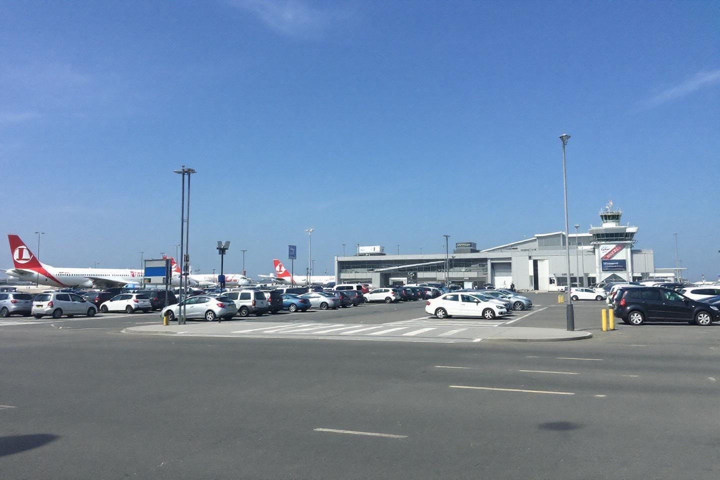 Où trouver un parking longue durée près de l’aéroport de Lyon sans payer trop cher ? Où trouver un parking longue durée près de l’aéroport de Lyon sans payer trop cher ?